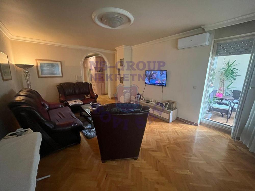 Glavna slika -Trosoban stan na prodaju, 91m2, 247.200€