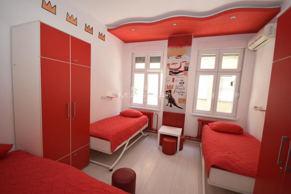 Slika 2 - Karađorđeva, Četvoroiposoban stan na prodaju, 94m2, 350.000€