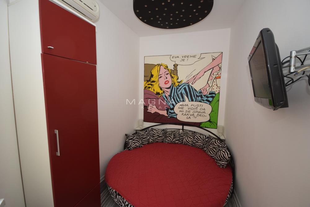 Slika 3 - Karađorđeva, Četvoroiposoban stan na prodaju, 94m2, 350.000€