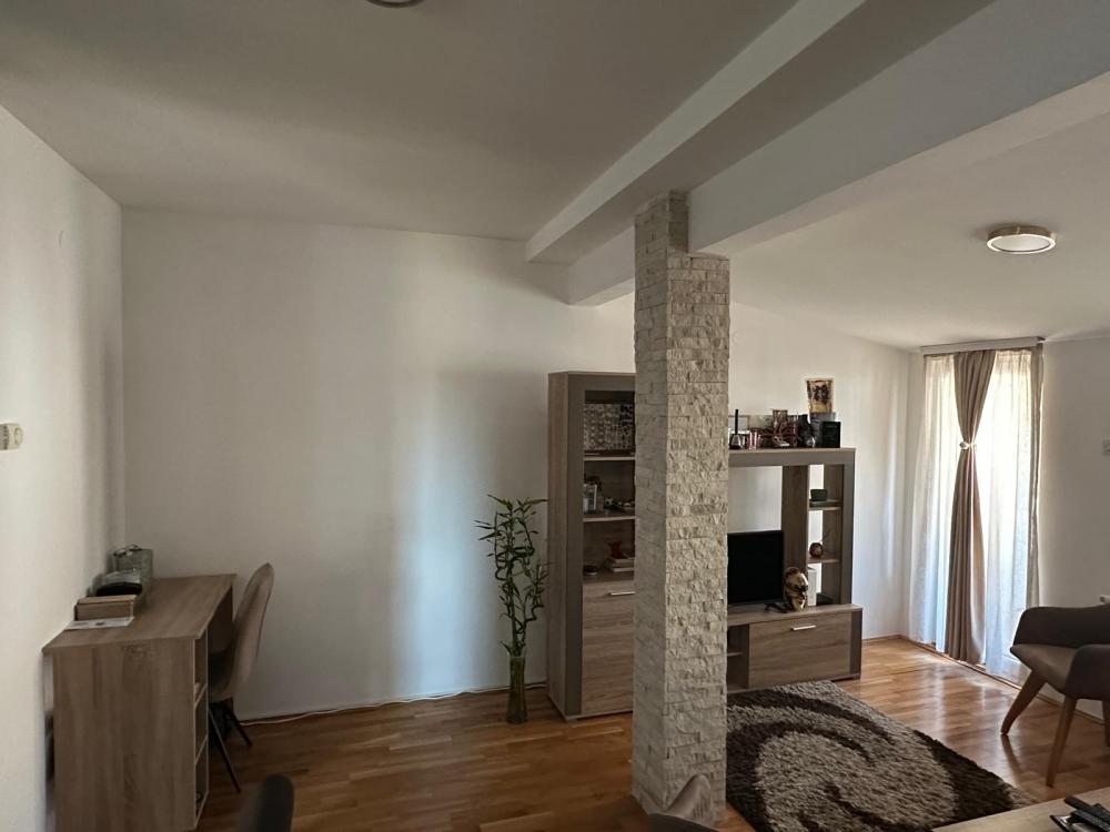 Slika 2 - Kruševačka, Dvosoban stan za izdavanje, 50m2, 600€