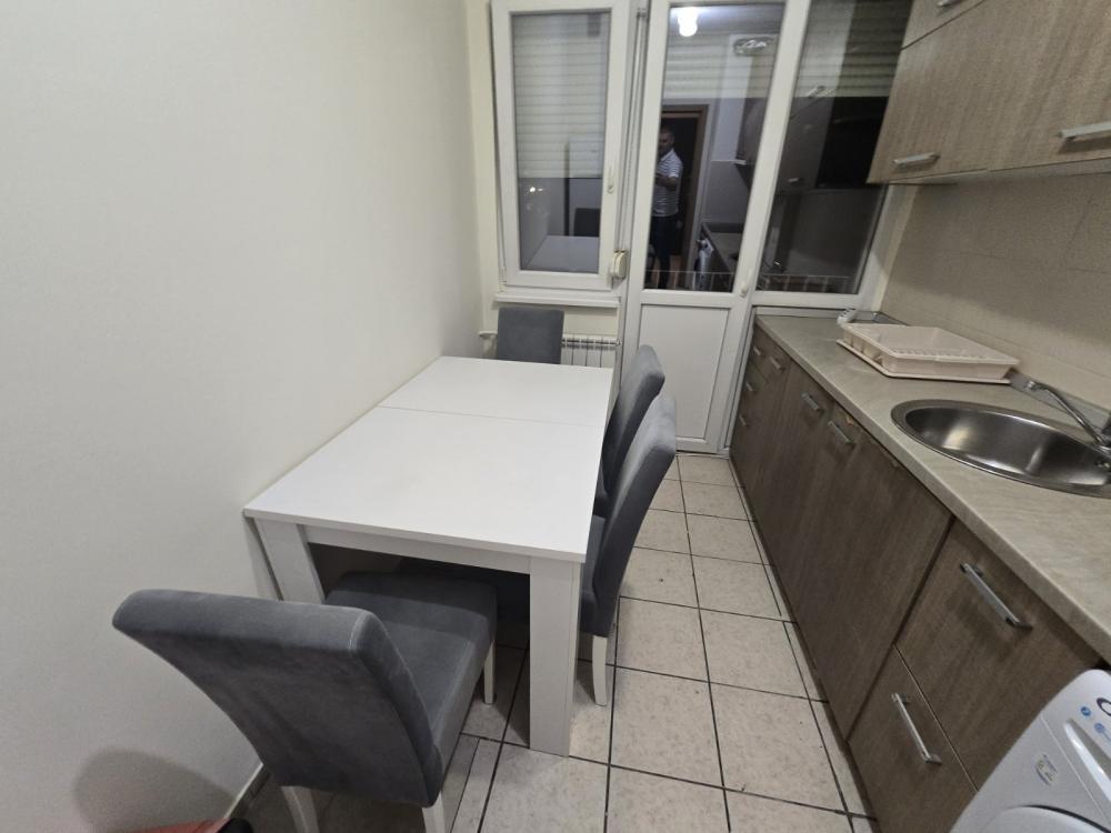 Slika 3 - Triše Kaclerovića, Dvosoban stan za izdavanje, 52m2, 550€