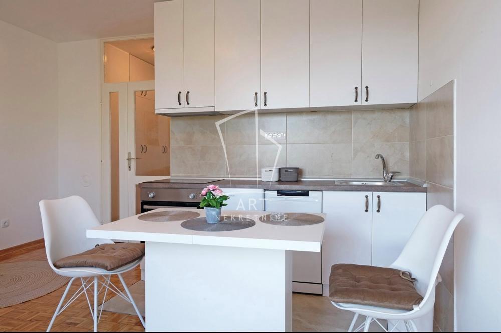 Slika 1 - Bulevar Kralja Aleksandra, Jednosoban stan za izdavanje, 28m2, 500€