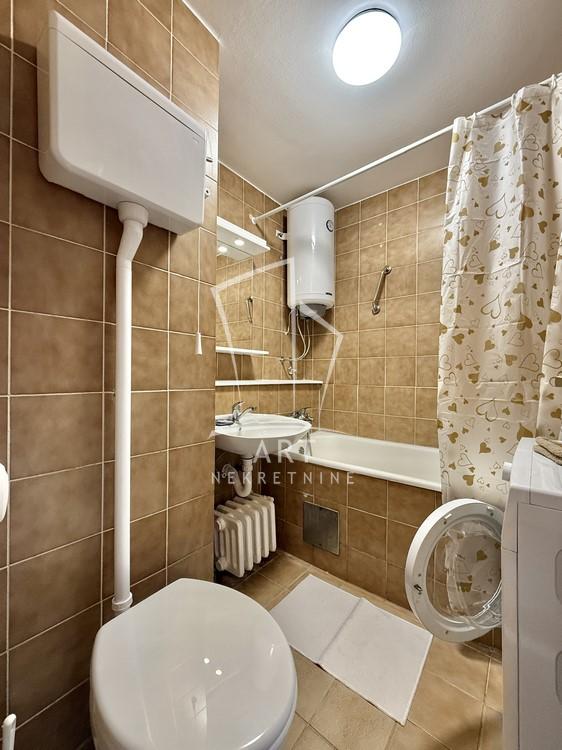 Slika 8 - Zorana Radmilovića, Jednosoban stan za izdavanje, 30m2, 400€