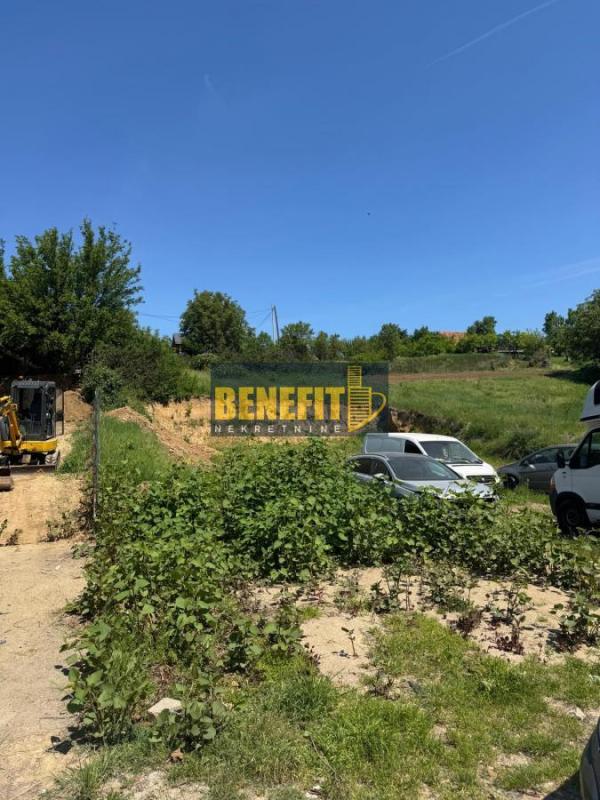 Slika 3 -  Plac na prodaju, Surčin, Surčin (mesto), 200.000€