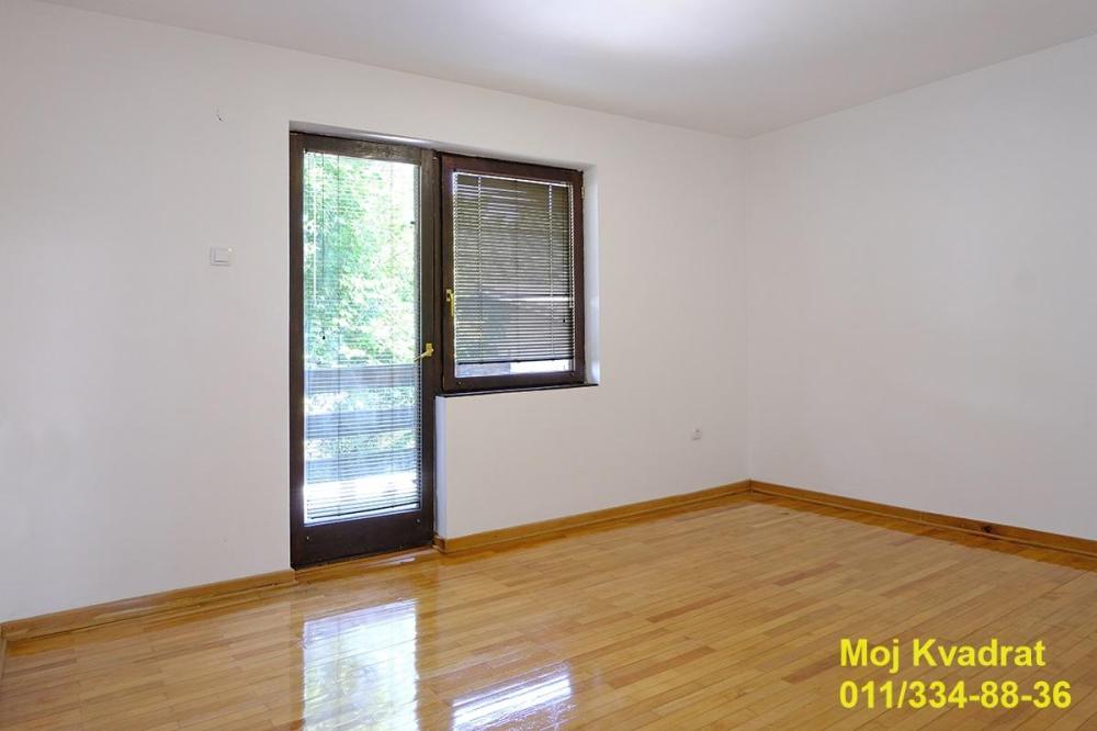 Slika 6 -  Lokal za izdavanje, 160m2, 2.200€