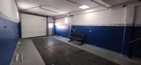 Slika 5 - Ugrinovačka,  Lokal za izdavanje, 110m2, 750€