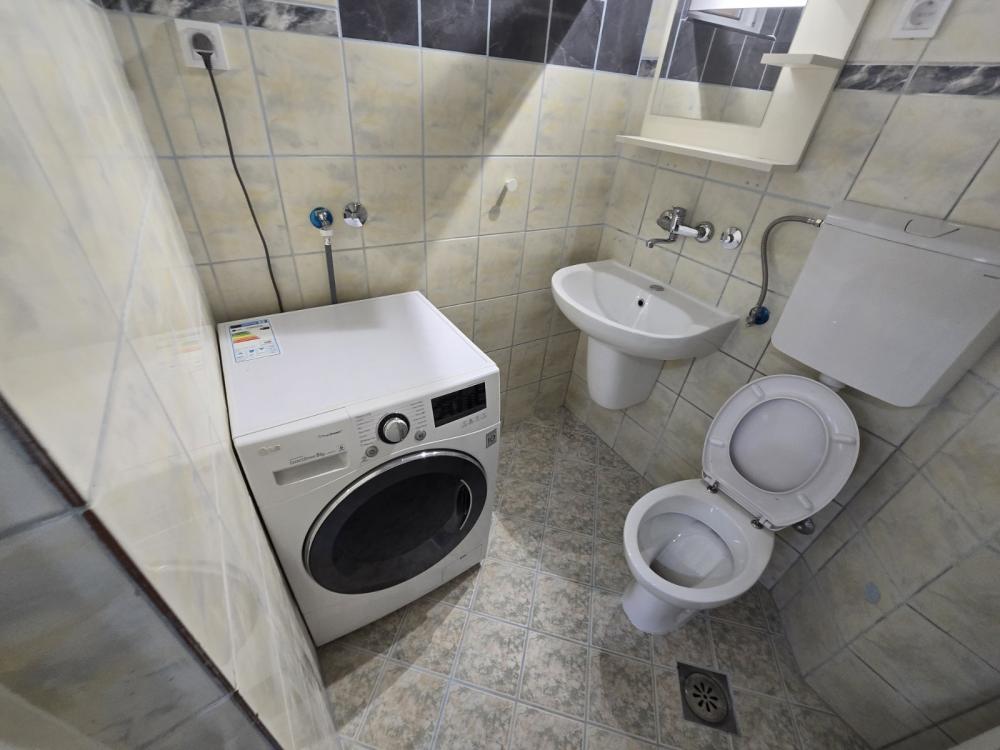 Slika 11 - Hektorovićeva, Trosoban stan za izdavanje, 70m2, 800€