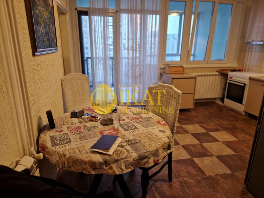 Slika 7 - Gandijeva, Četvorosoban stan za izdavanje, 94m2, 1.250€