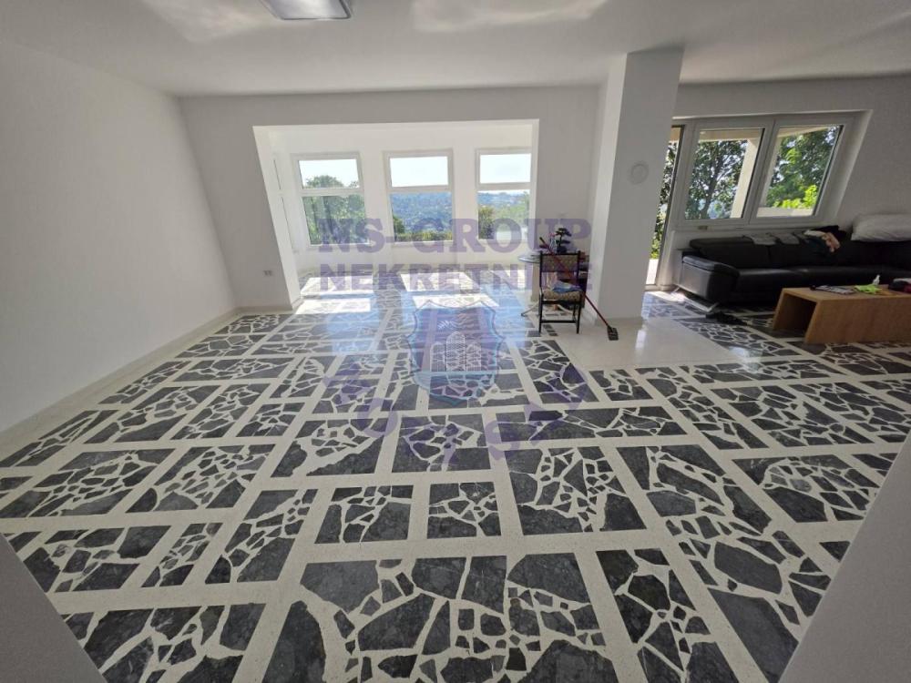 Slika 4 -  Kuća na prodaju, 550m2, 933.590€