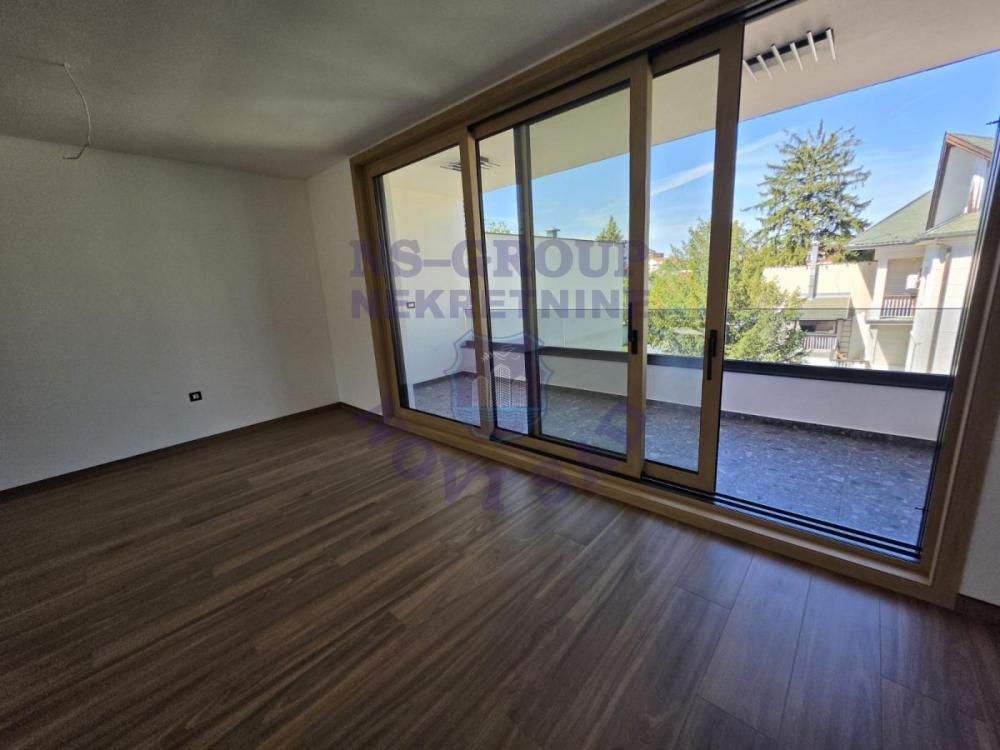Glavna slika -Četvorosoban stan na prodaju, 152m2, 1.133.000€
