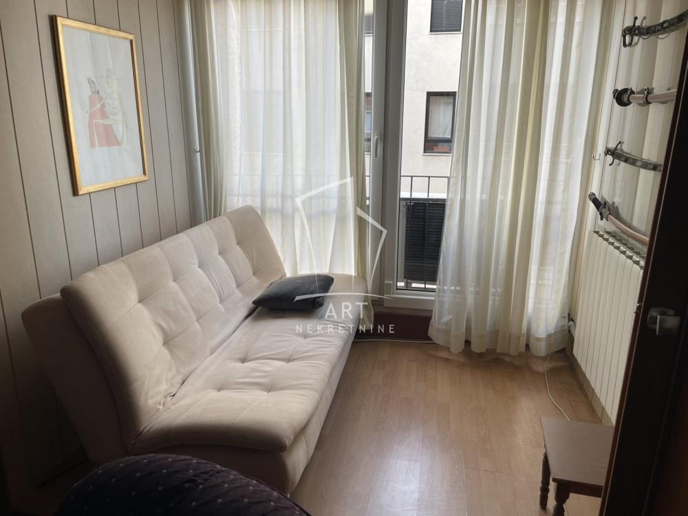 Slika 6 - Vojvode Brane, Dvoiposoban stan za izdavanje, 60m2, 700€