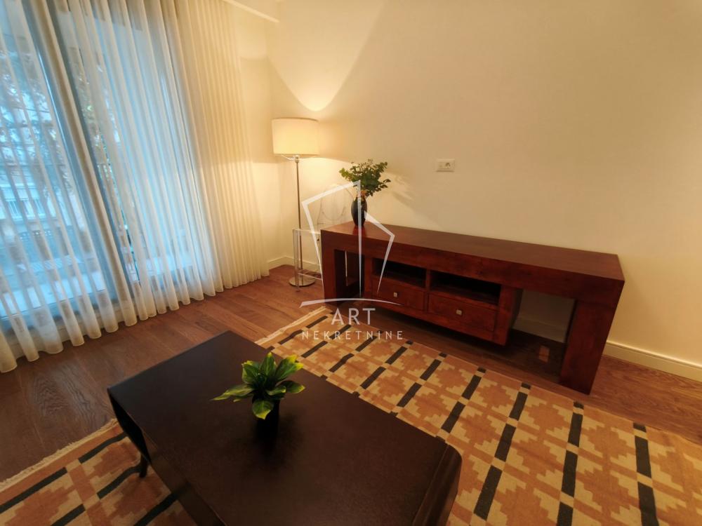 Slika 3 - Loznička, Trosoban stan za izdavanje, 99m2, 2.200€