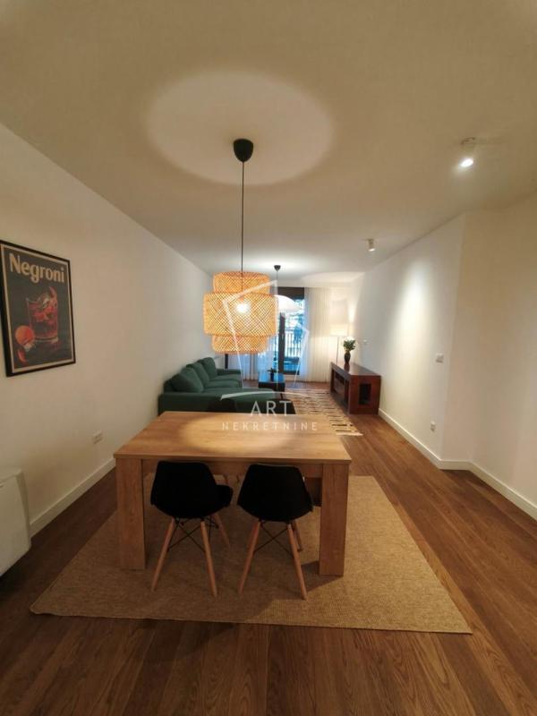 Slika 4 - Loznička, Trosoban stan za izdavanje, 99m2, 2.200€