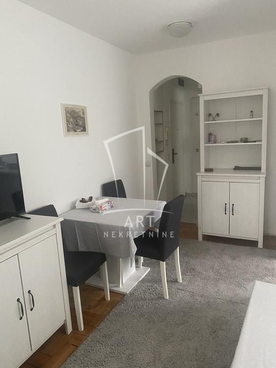 Slika 1 - Južni Bulevar, Jednoiposoban stan za izdavanje, 28m2, 400€