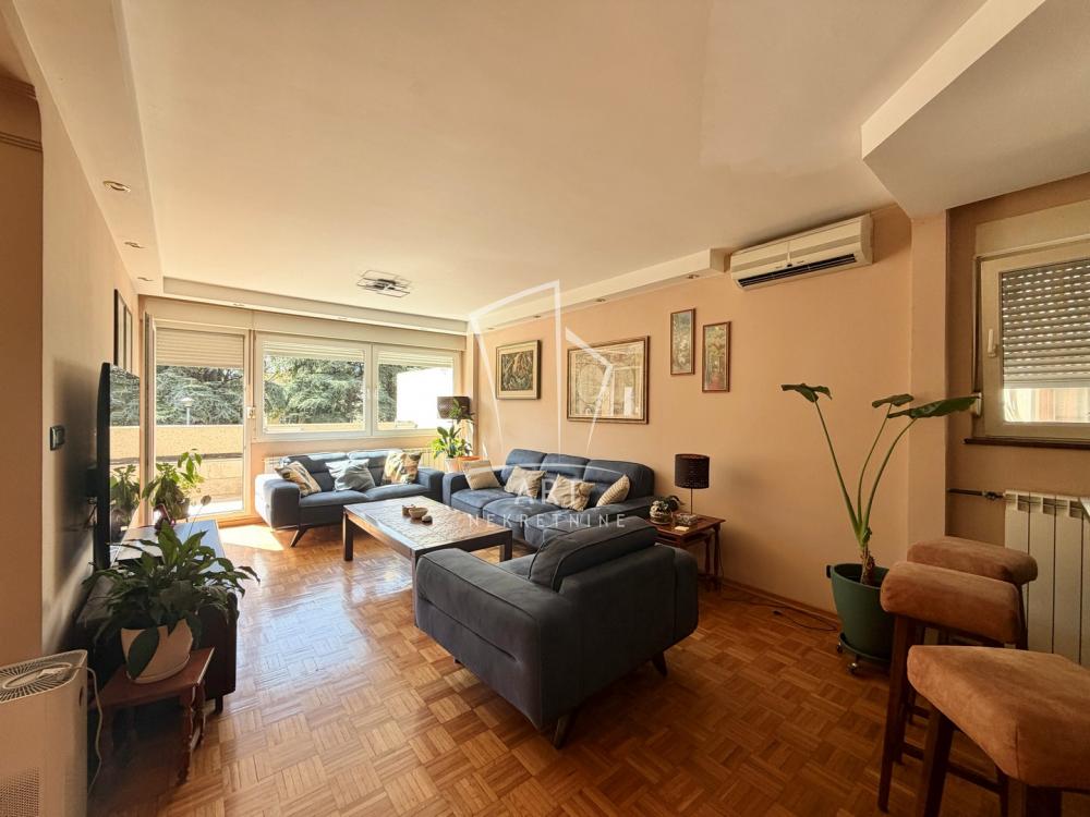 Slika 1 - Vojvode Stepe, Petosoban stan na prodaju, 141m2, 455.000€