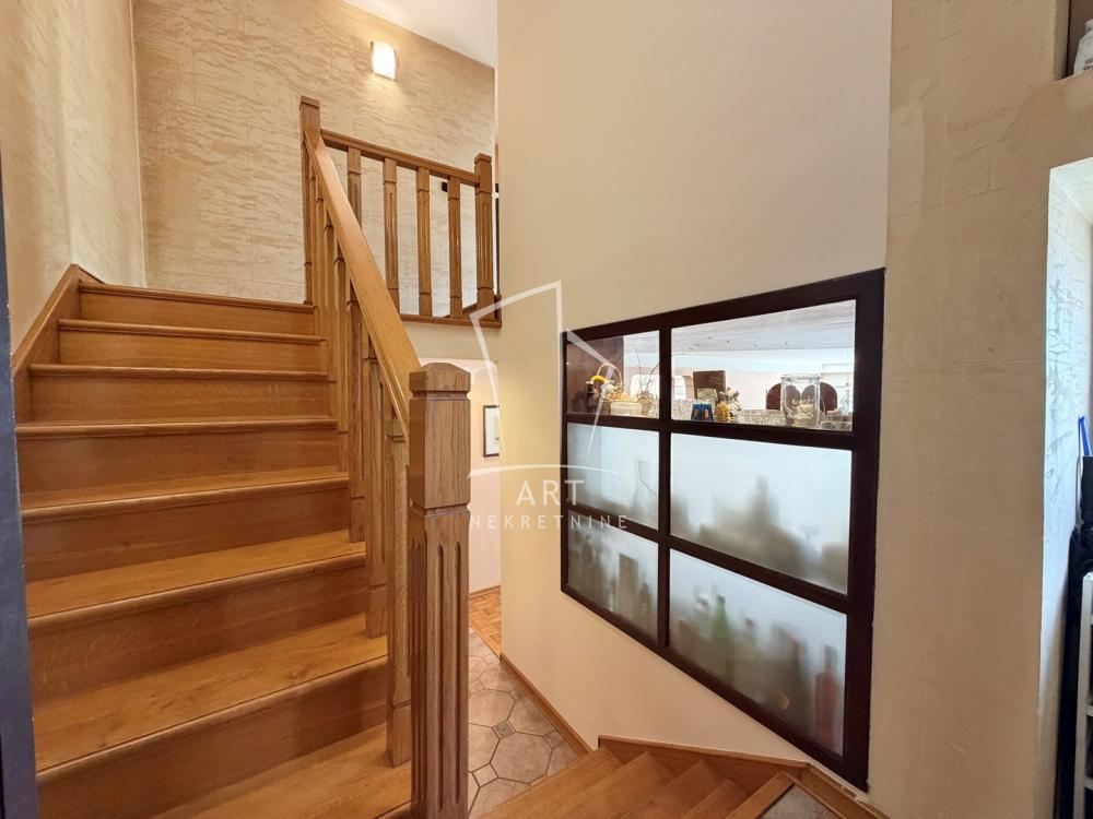 Slika 2 - Vojvode Stepe, Petosoban stan na prodaju, 141m2, 455.000€