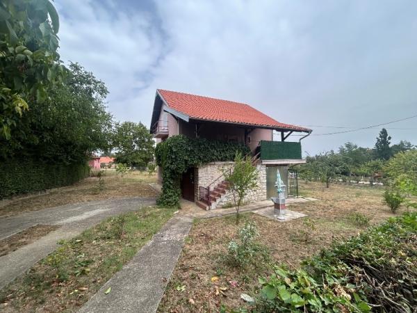 Glavna slika -Krajiskih brigada,  Kuća na prodaju, 240m2, 200.000€