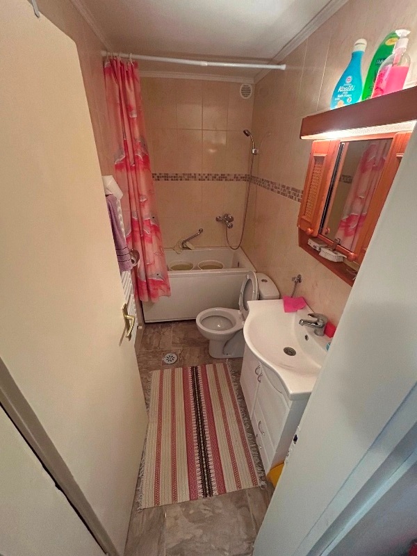 Slika 10 - Krajiskih brigada,  Kuća na prodaju, 240m2, 200.000€