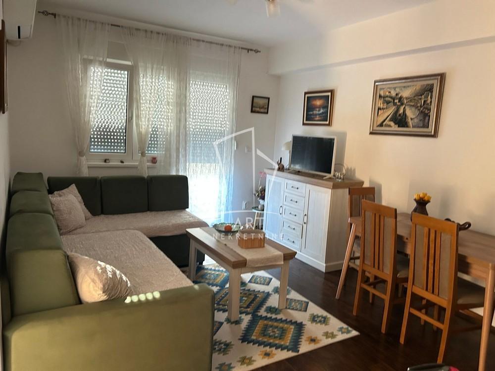 Glavna slika -JNA, Jednoiposoban stan za izdavanje, 34m2, 400€