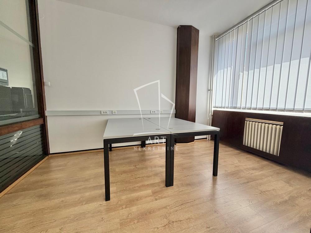 Slika 3 - Kneza Miloša,  Lokal za izdavanje, 74m2, 740€