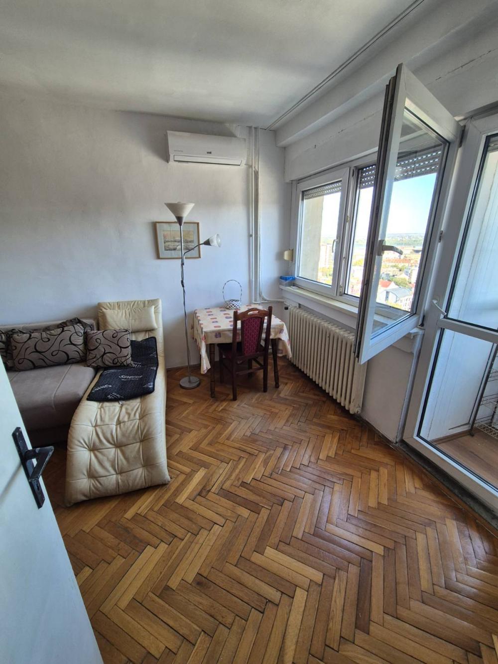 Slika 2 - Kneza Danila, Dvosoban stan za izdavanje, 52m2, 750€
