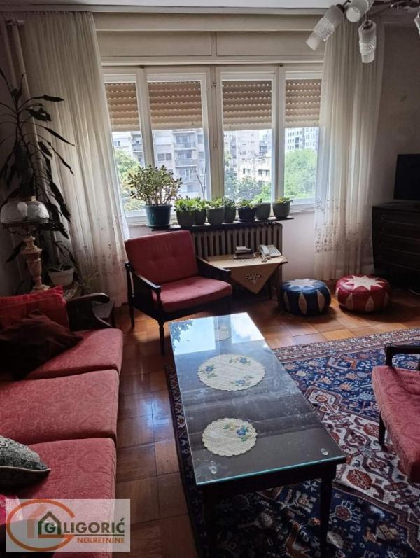 Glavna slika -Dvoiposoban stan na prodaju, 75m2, 235.000€