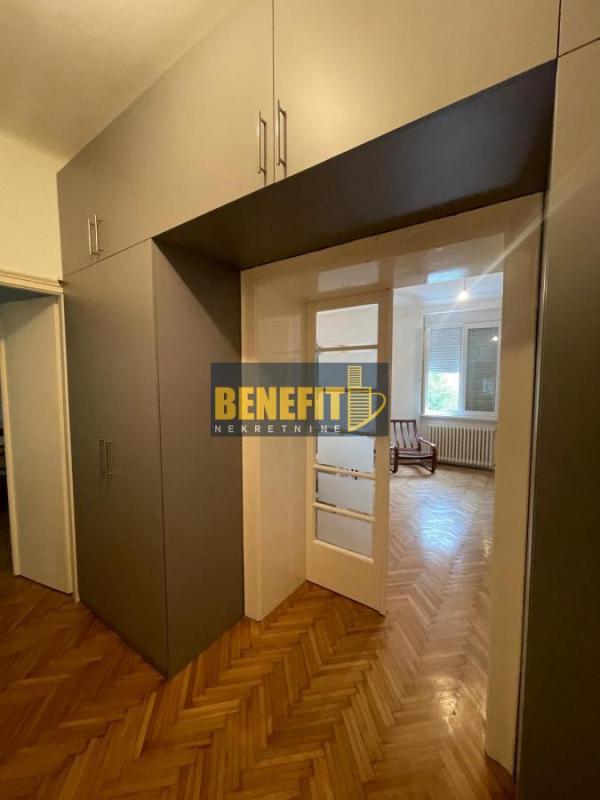 Slika 7 - Trosoban stan za izdavanje, 120m2, 1.400€