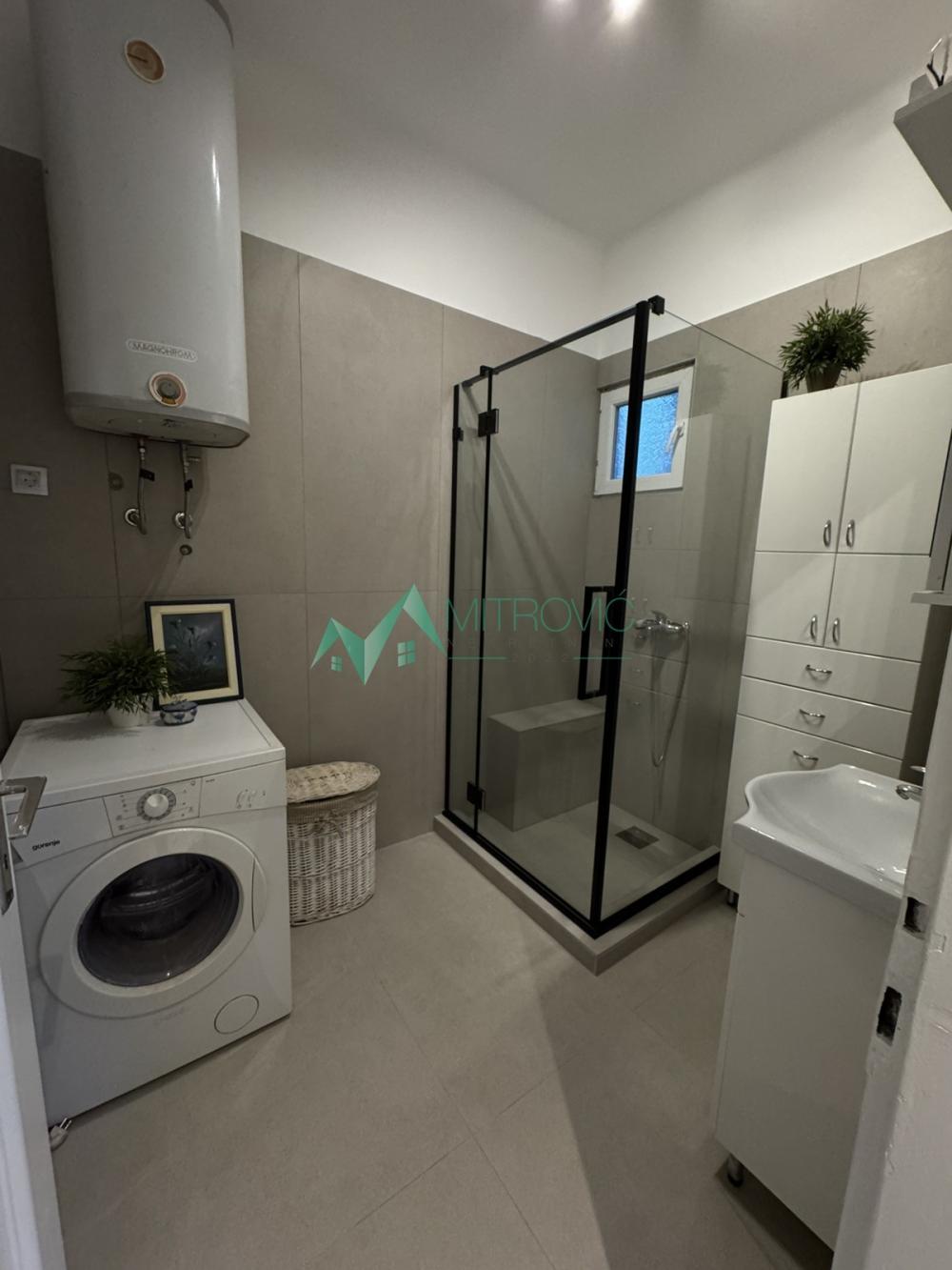 Slika 8 - Trosoban stan za izdavanje, 94m2, 900€