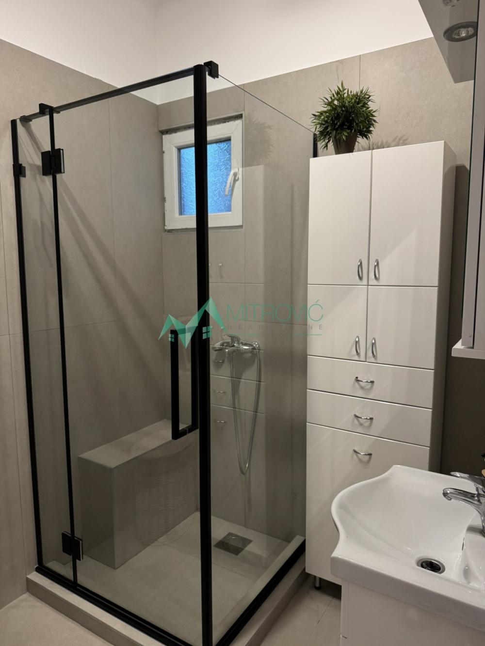 Slika 7 - Trosoban stan za izdavanje, 94m2, 900€