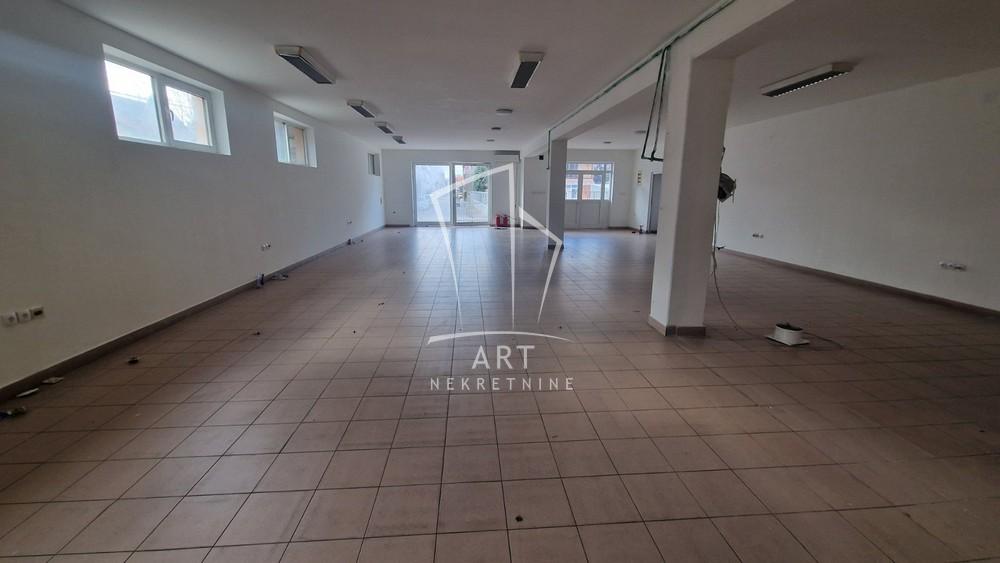 Slika 2 - Ugrinovački put,  Lokal za izdavanje, 440m2, 4.750€