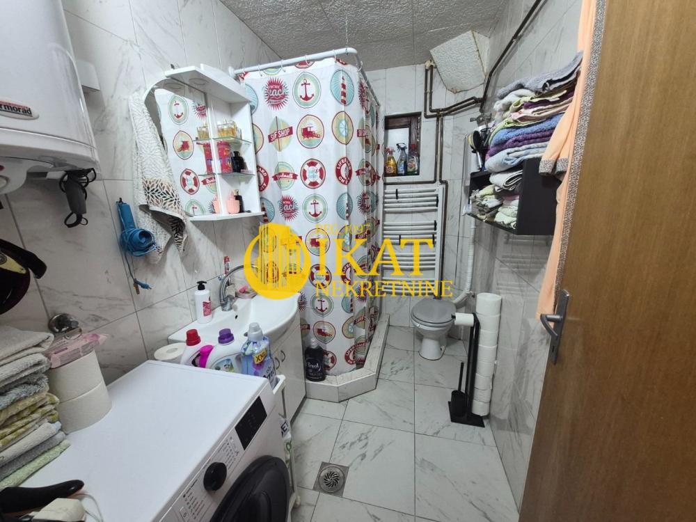 Slika 8 - Košutica,  Kuća na prodaju, 180m2, 160.000€