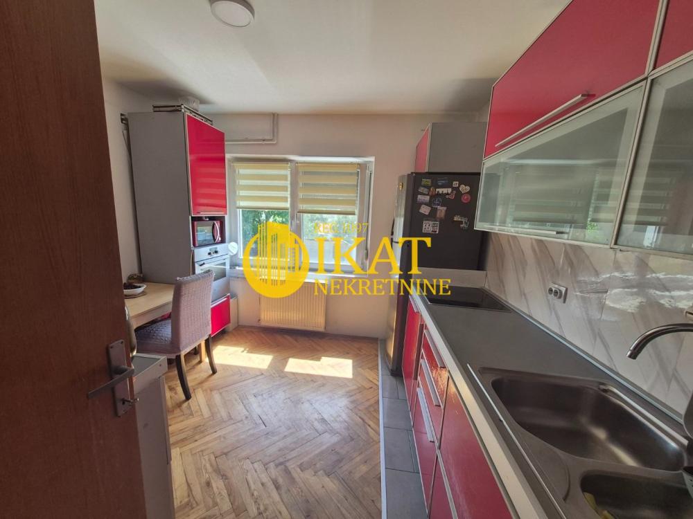 Slika 9 - Košutica,  Kuća na prodaju, 180m2, 160.000€