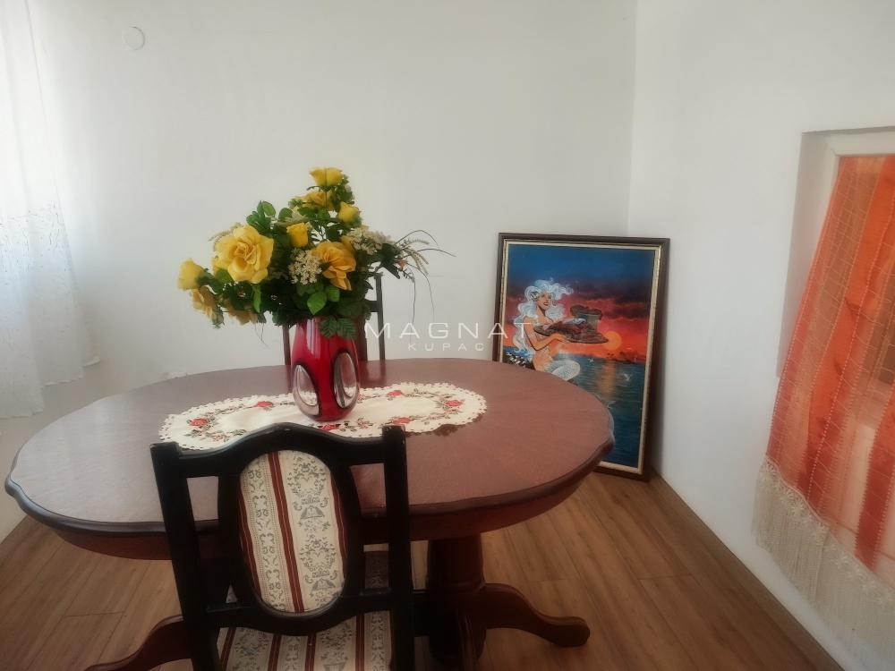 Slika 3 -  Kuća na prodaju, 250m2, 120.000€
