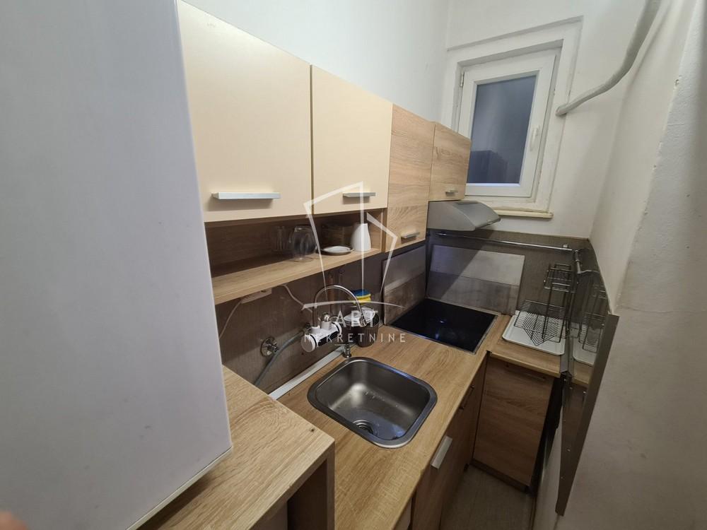 Slika 7 - Makenzijeva, Trosoban stan za izdavanje, 65m2, 1.000€