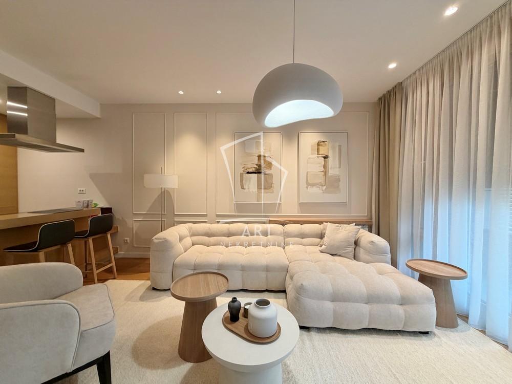 Slika 2 - Kneza Miloša, Trosoban stan za izdavanje, 87m2, 1.900€
