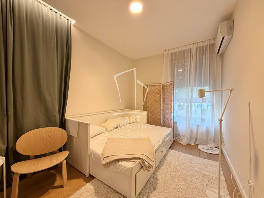 Slika 9 - Kneza Miloša, Trosoban stan za izdavanje, 87m2, 1.900€