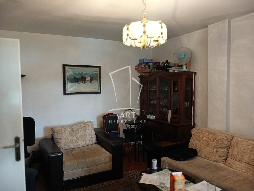 Glavna slika -Pariske komune, Dvosoban stan na prodaju, 56m2, 225.000€