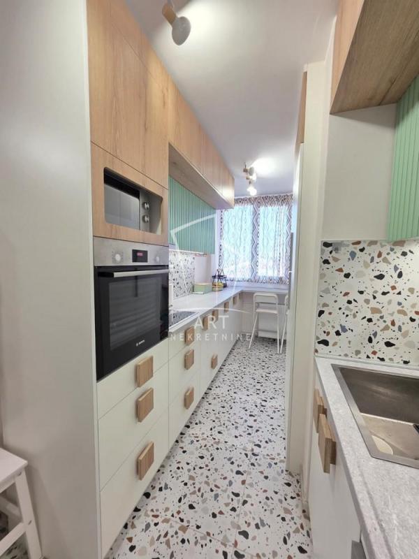 Slika 8 - Braće Srnić, Trosoban stan na prodaju, 61m2, 253.000€