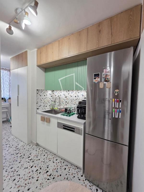 Slika 10 - Braće Srnić, Trosoban stan na prodaju, 61m2, 253.000€