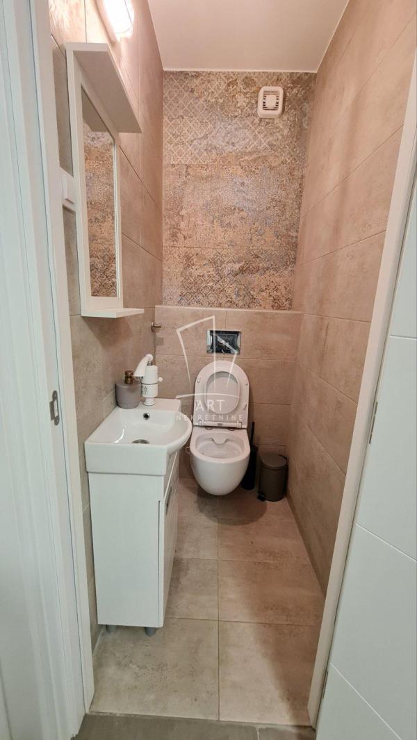 Slika 8 - Španskih boraca,  Lokal za izdavanje, 82m2, 1.000€
