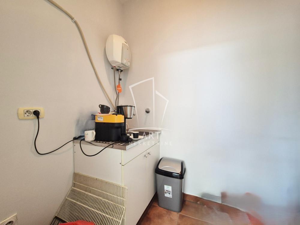 Slika 5 - Bulevar Kralja Aleksandra,  Lokal na prodaju, 33m2, 120.000€