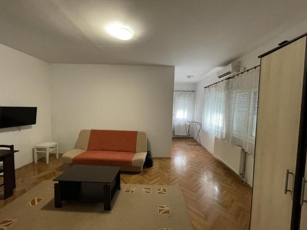 Slika 2 - Dvosoban stan za izdavanje, 41m2, 300€