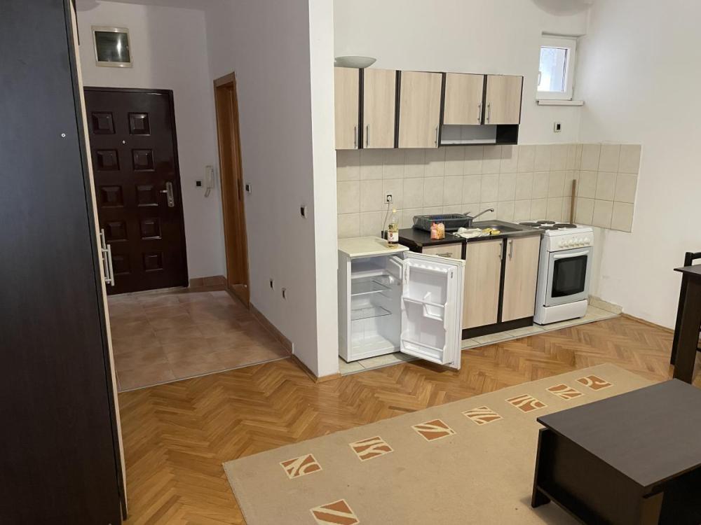 Slika 1 - Dvosoban stan za izdavanje, 41m2, 300€