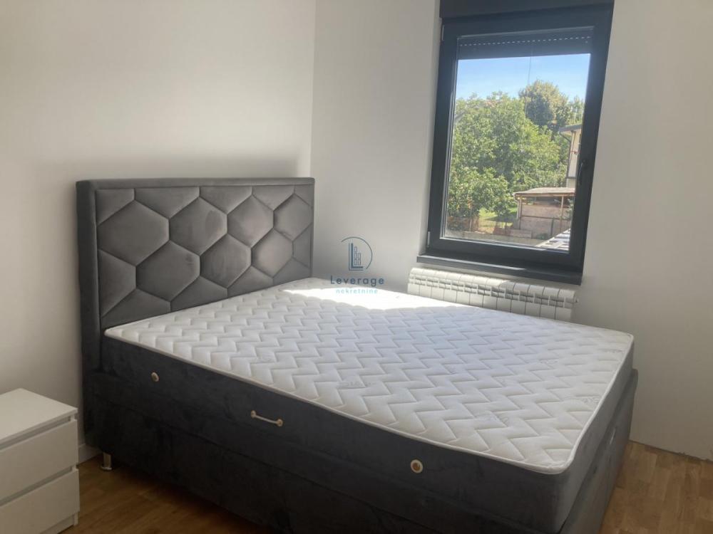 Slika 1 - Branka Pešića, Troiposoban stan za izdavanje, 77m2, 800€