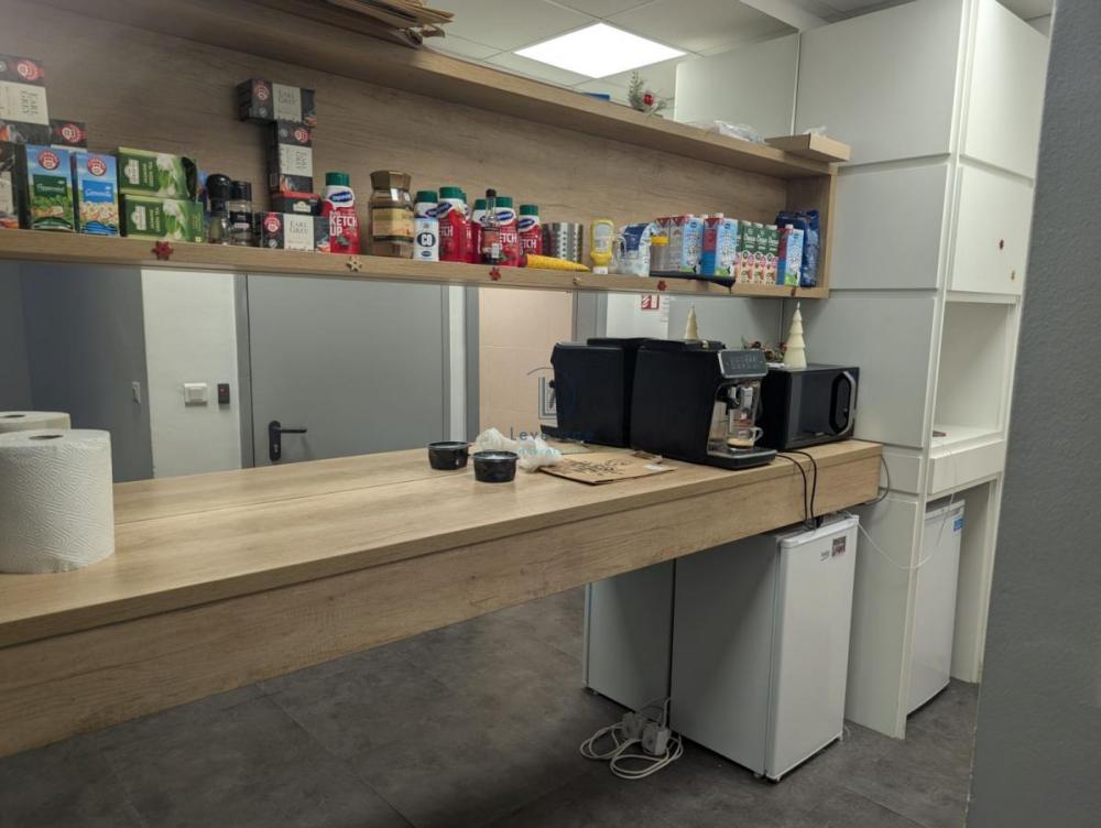Slika 4 - Bulevar Mihajla Pupina,  Lokal za izdavanje, 169m2, 3.570€