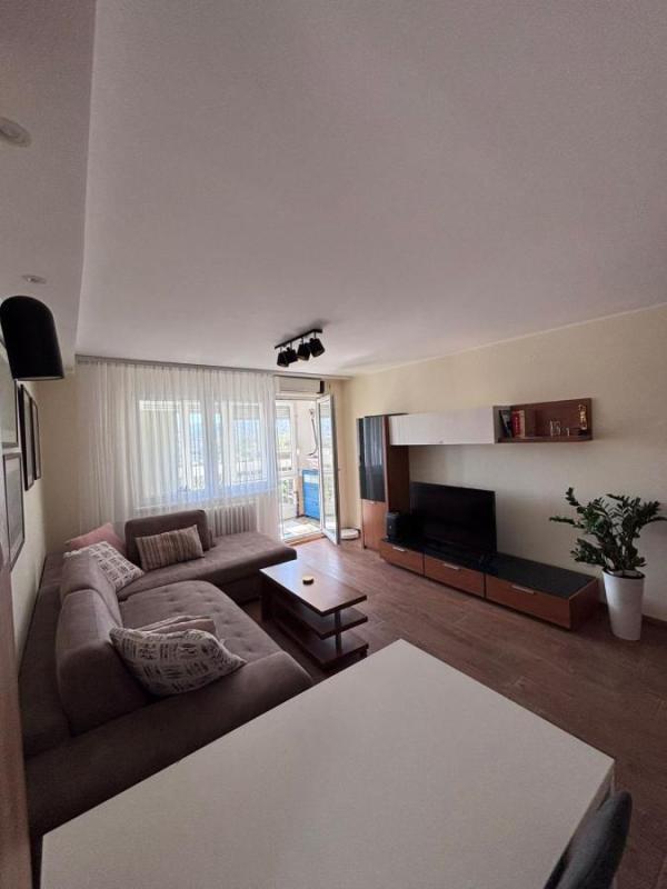 Glavna slika -Dvoiposoban stan na prodaju, 60m2, 198.000€