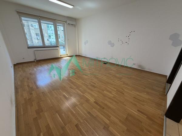 Slika 1 -  Lokal za izdavanje, 113m2, 1.250€
