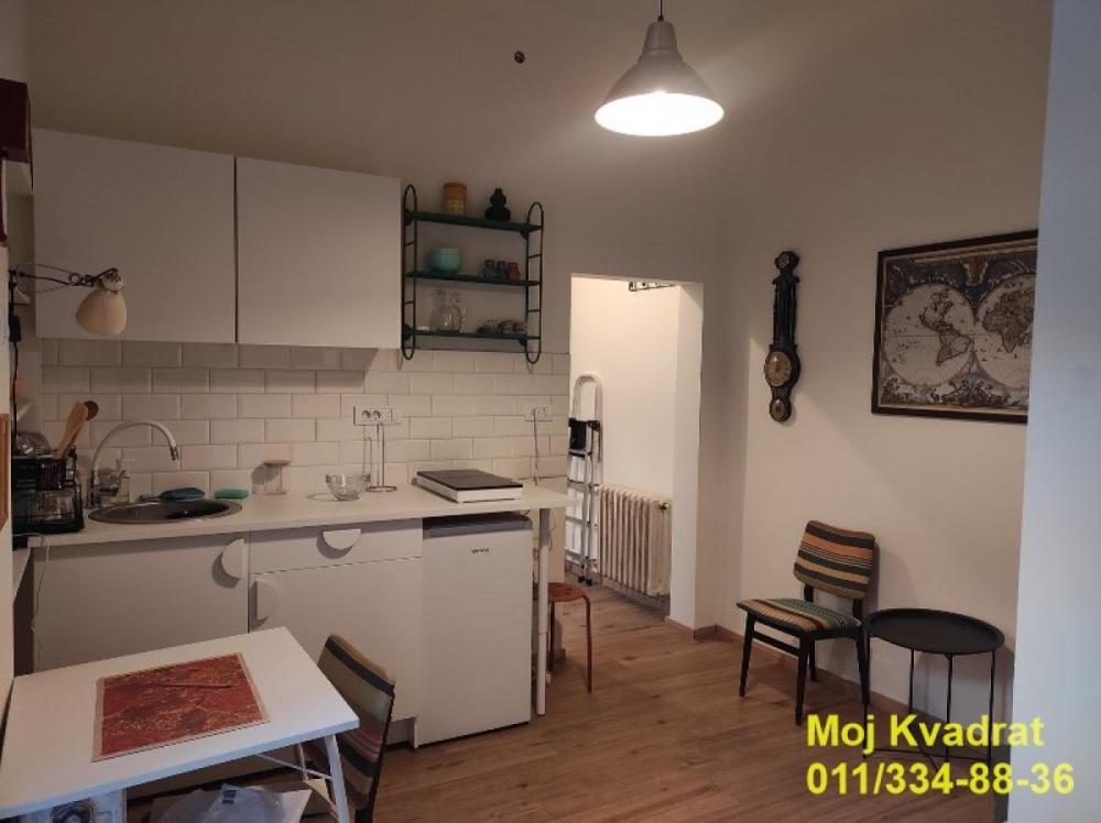 Glavna slika -Jednoiposoban stan za izdavanje, 30m2, 400€