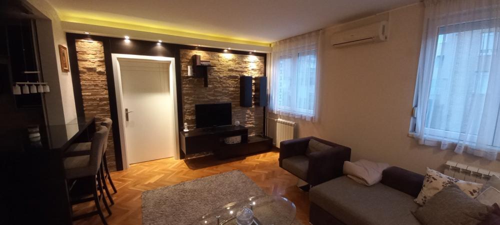 Slika 1 - Kumodraška, Trosoban stan za izdavanje, 60m2, 800€