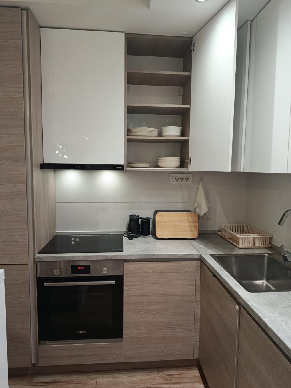 Slika 3 - Aleksandra Dubčeka, Trosoban stan za izdavanje, 80m2, 1.000€